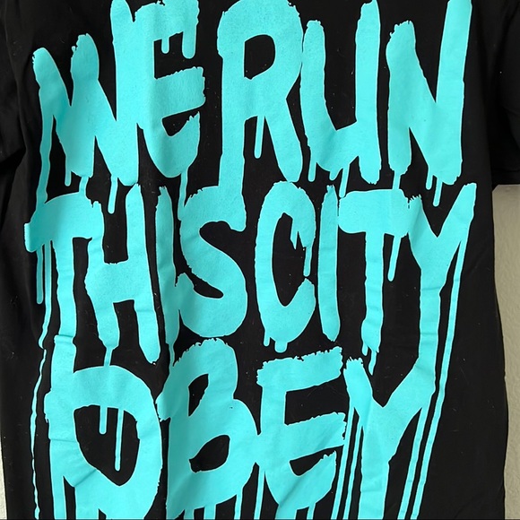 OBEY tshirt WE RUN THIS CITY - Picture 3 of 4